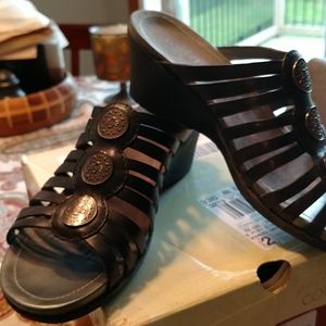 sandals on sale at jcpenney